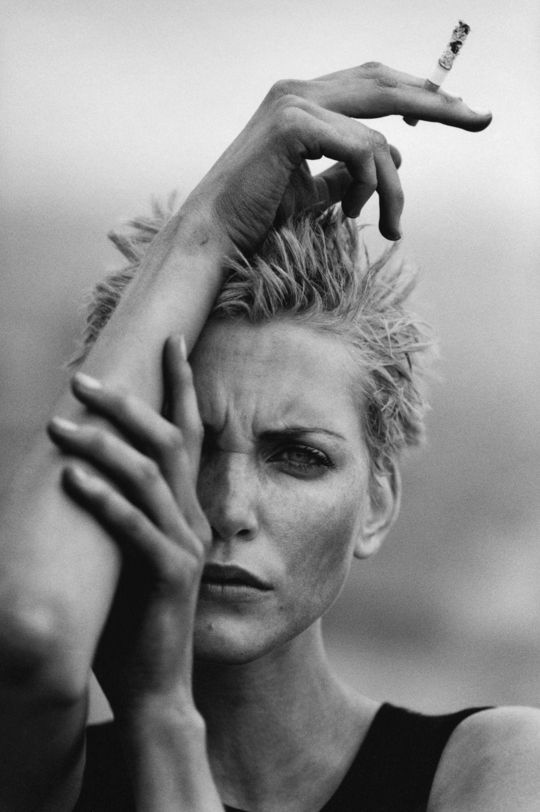 【摄影】魔力诗人peter lindbergh|抽烟的女人_作品