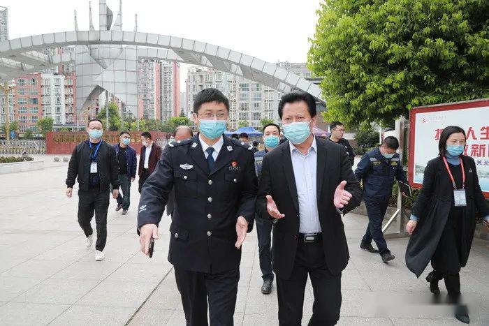 简阳市公安局领导照片图片