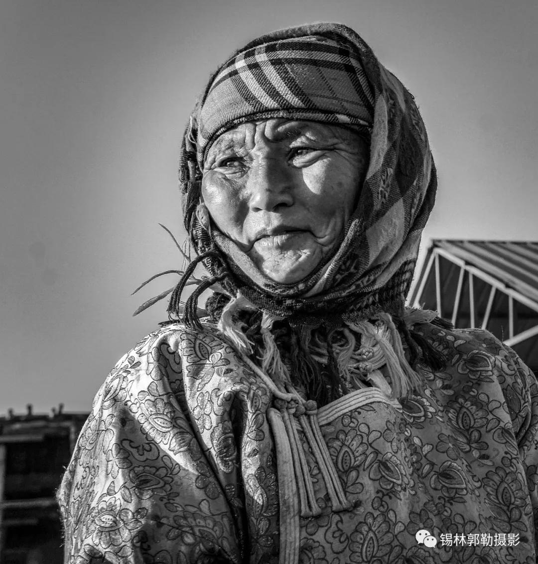 摄影家吉嘎眼中的额吉