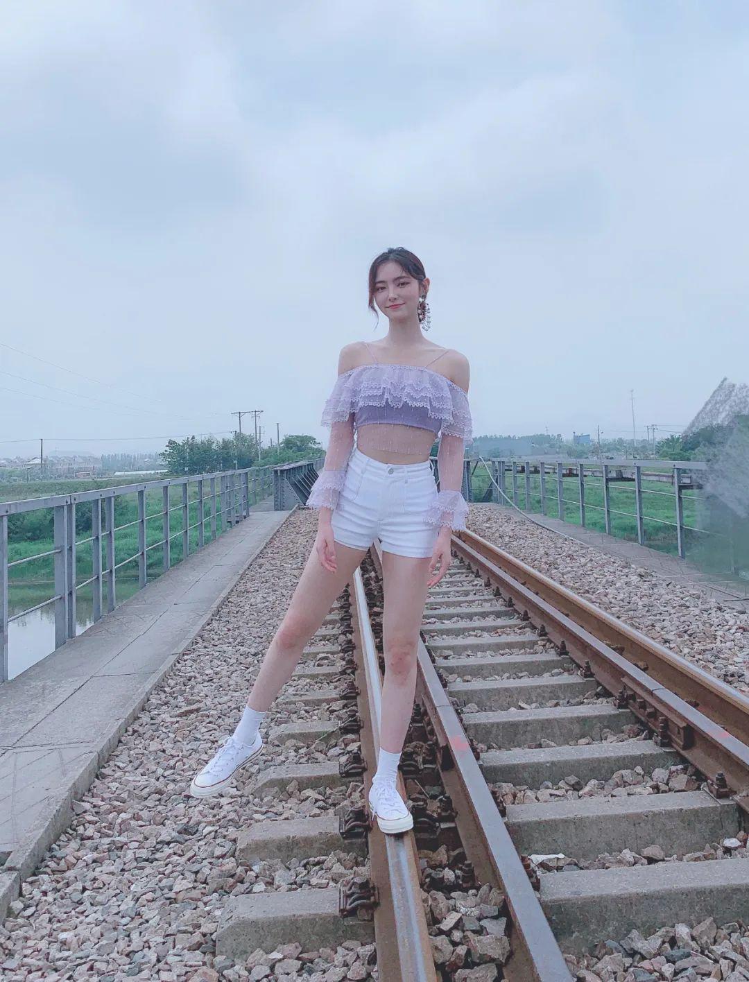 代表爱豆:许佳琪69