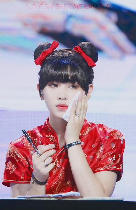 惊艳四座的女装大佬尹正垫底范丞丞女装不比范冰冰差