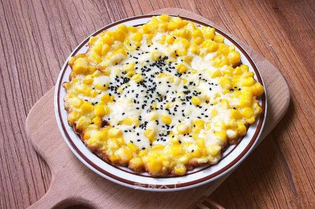 奶酪玉米烙:香甜酥脆,奶香浓郁,越吃越好吃_玉米粒