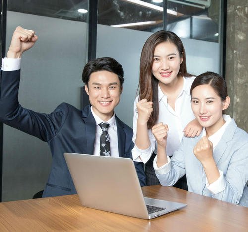 极简工作法则,良好的囗碑是职场成功重要因素之一