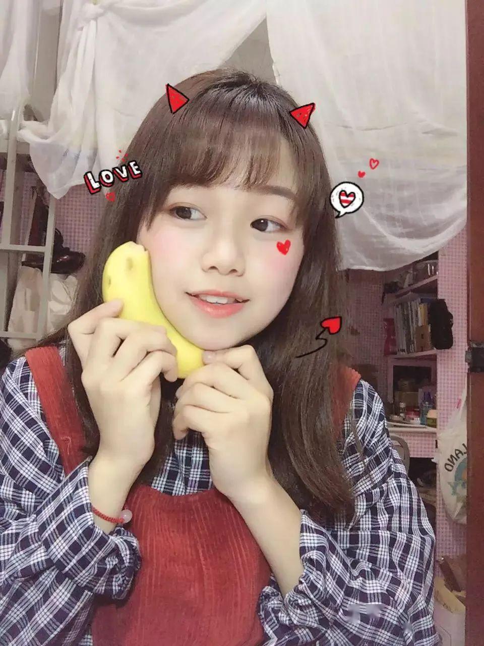 圆脸女孩颜值大赛_自拍