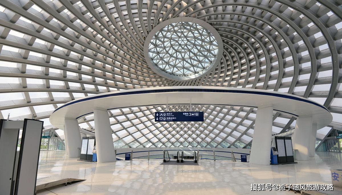 原创天津滨海新区的综合性交通枢纽站滨海站