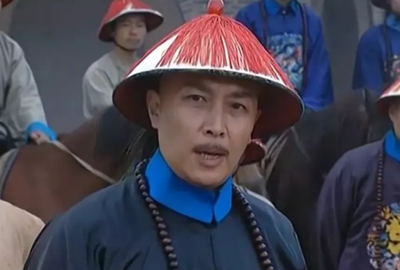 雍正王朝中为什么胤禛和胤禩不欠户部的钱而太子却欠钱了