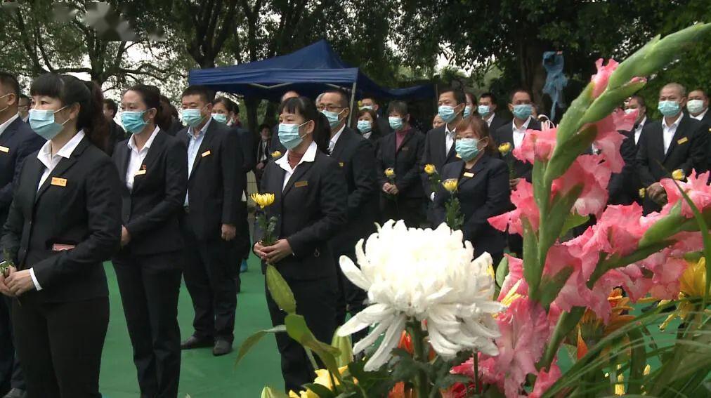 网络祭扫寄托哀思南宁佛子岭公墓开展集体代祭公益活动