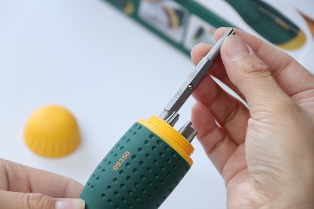 铬钒钢批头一把能顶19把这款世达棘轮螺丝刀你体验过吗