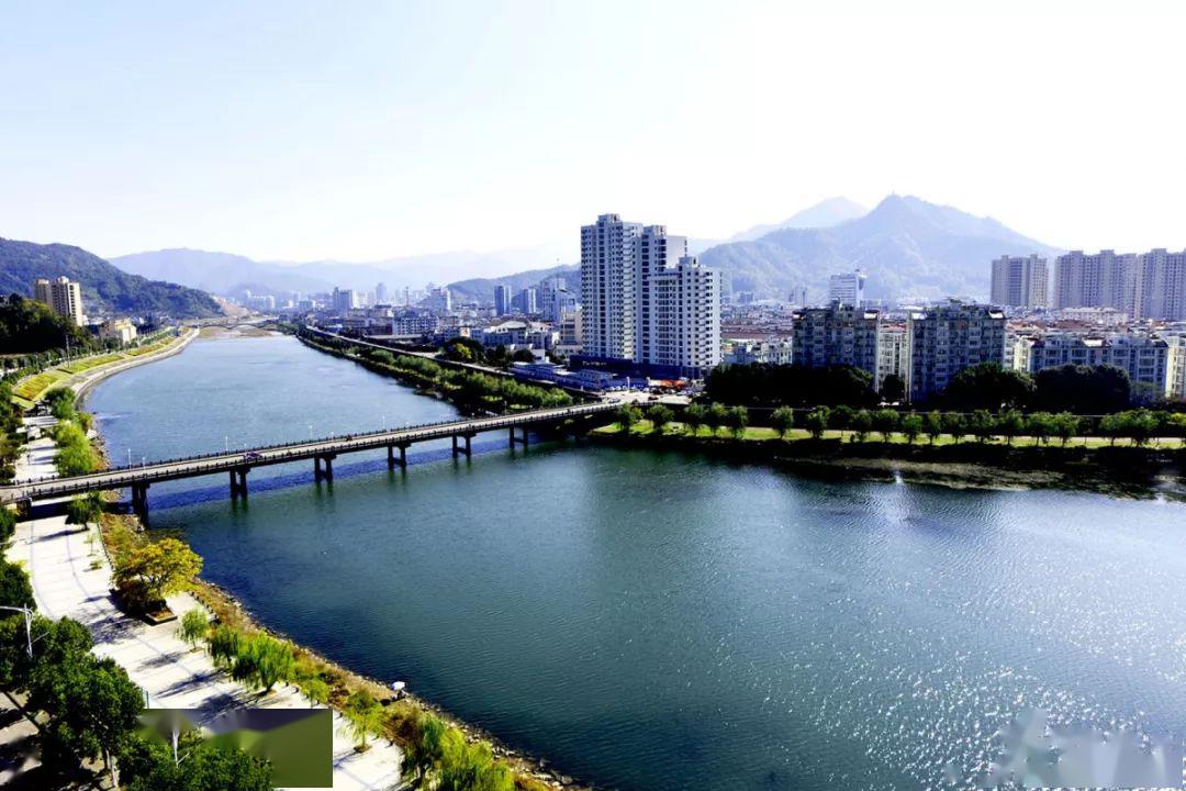 天更蓝了空气更鲜甜了三门被评为清新空气示范区进来看看美丽的小城吧