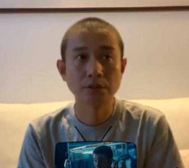 36岁文章现秃顶危机苍老认不出网友调侃当年的意气风发呢