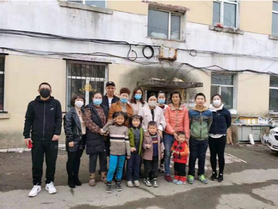 龍義行慈善人心系贫困人