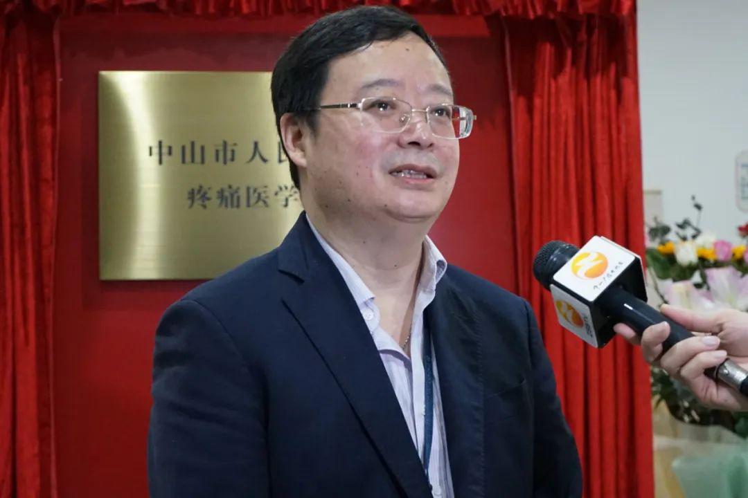 " 袁勇说,"另一方面是我们经过了多年的积累,派送专科医生前往美国和