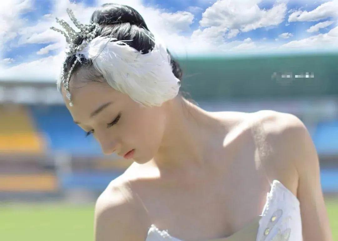 中国首席芭蕾舞女演员图片