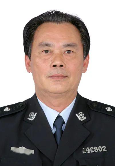 望江县公安局副局长吴图片