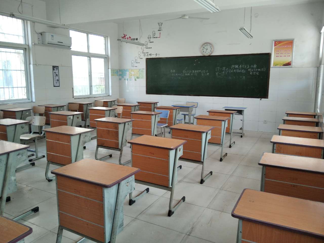 花已盛开静等归来郑州二十中高三开学准备工作到位