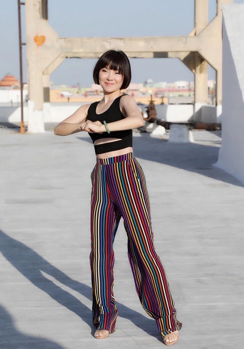 他强闯沈星家惊全网,被抓大喊她花我1000万,可怜妻子陈红被蒙蔽