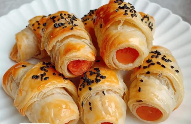 快手早餐,一口酥掉渣的香肠脆皮卷