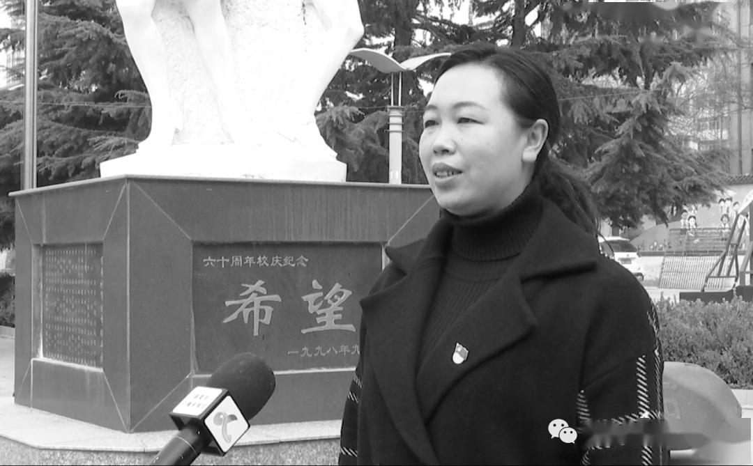 新华小学教育集团德育副校长 石凌燕:今天是清明节,我们通过举行这样