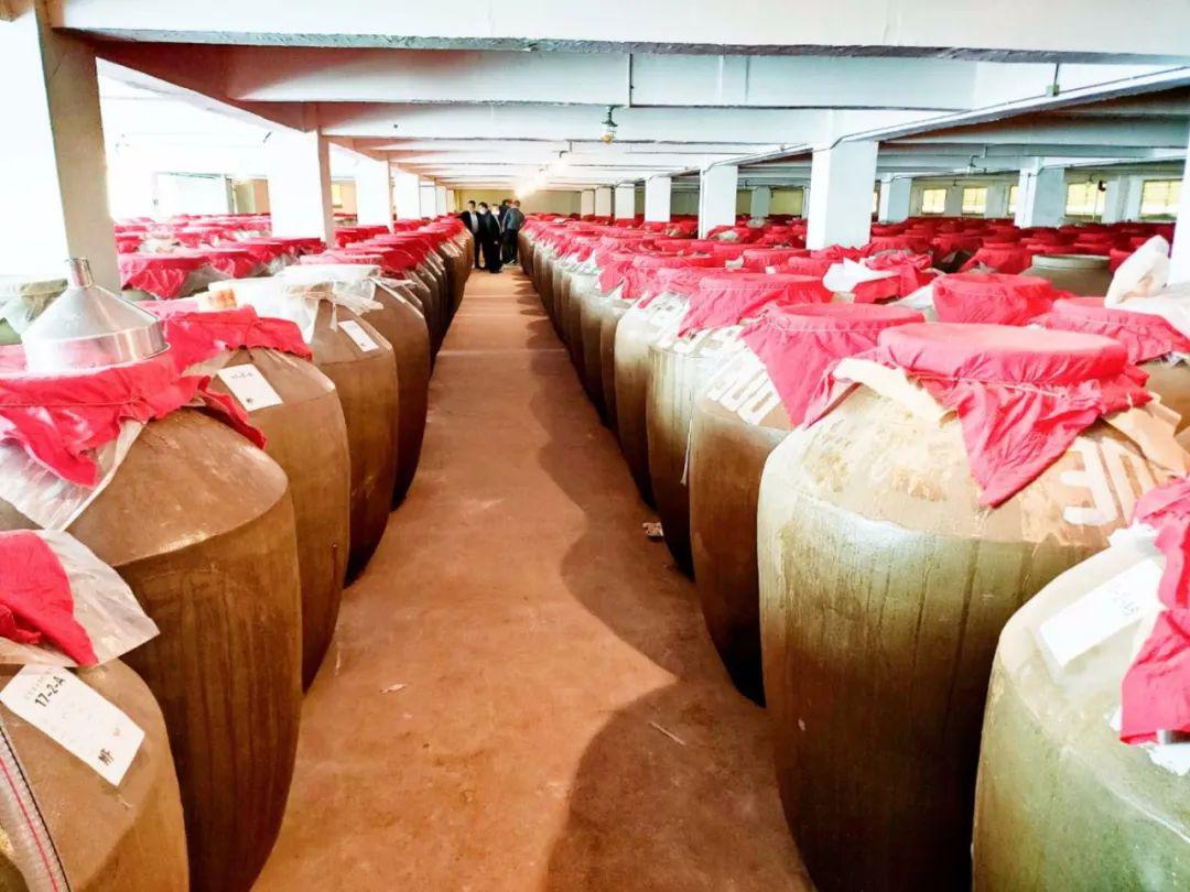 藏酒在我国具有悠久的历史,自古以来就有"酒是陈的