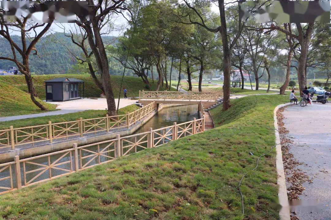 清明游玩这个小长假你去了凤栖小镇吗