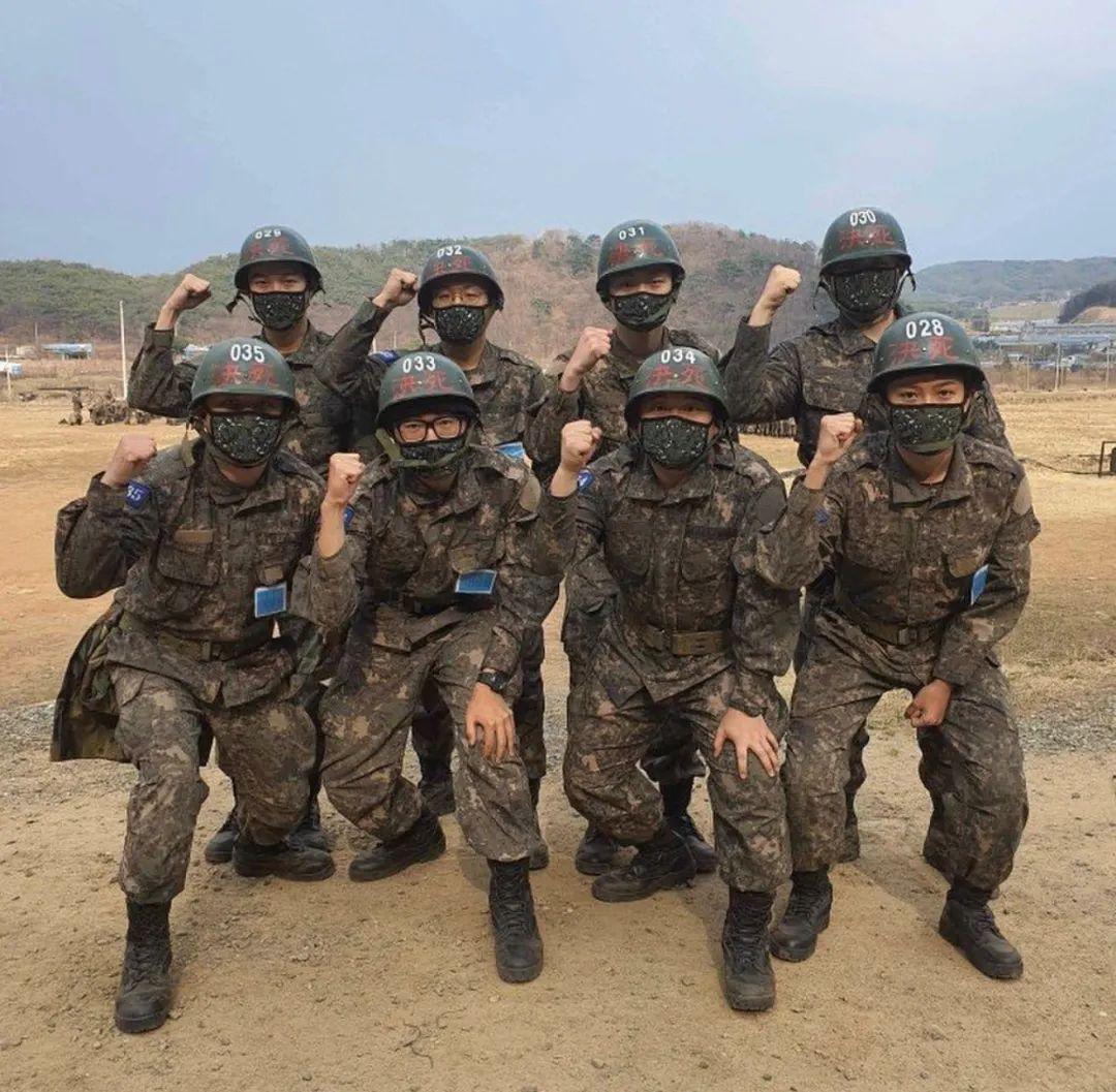 最新胜利合照 熟悉的小拳头