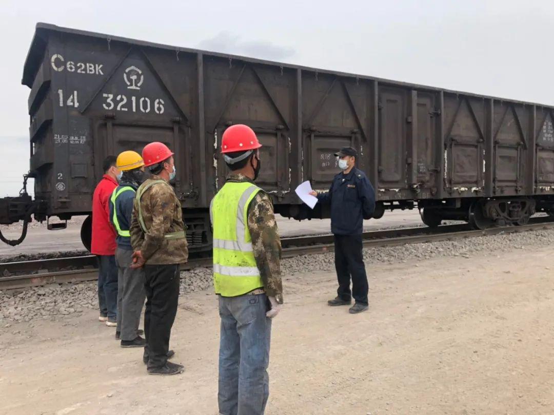 其中,布列开车站装车8194车,发送货物51.