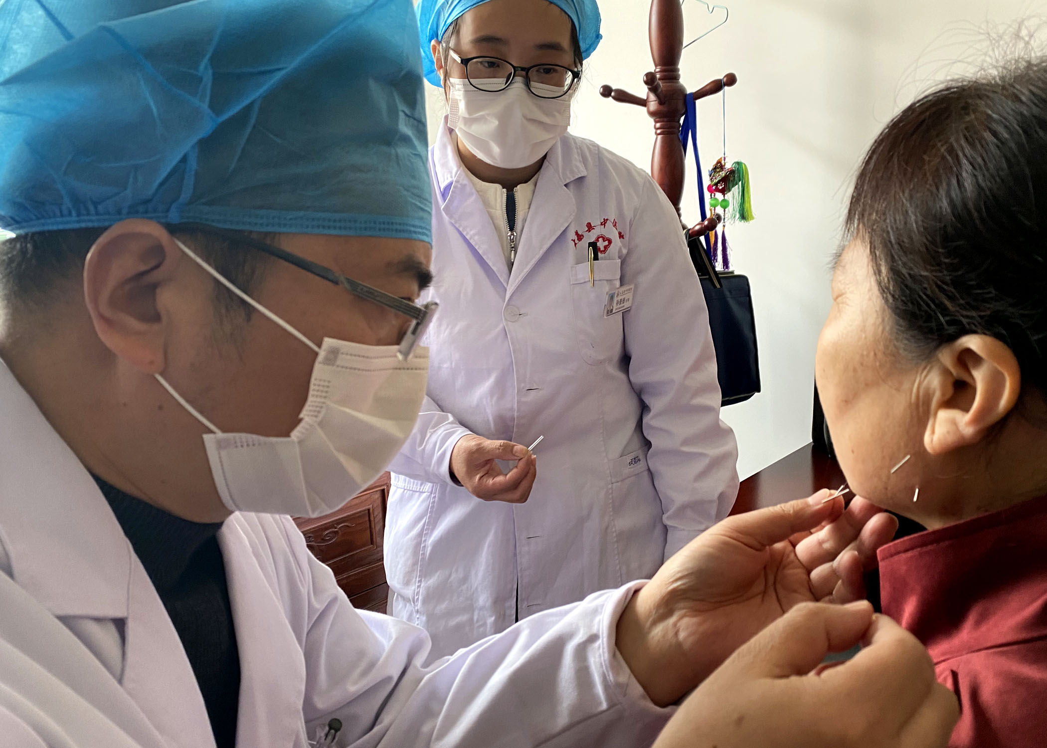 不尝不知道大荔中医医院雷宏斌神奇的颊针疗法