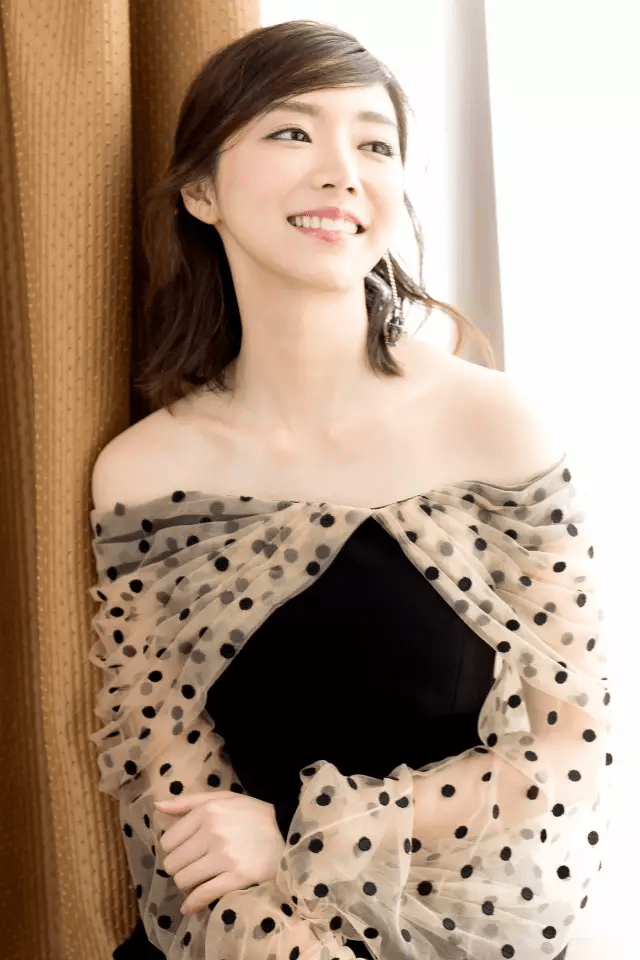 王萌黎,虽然没有赵露思与蒋依依那么有名气,但是这颜值还是很高的,一