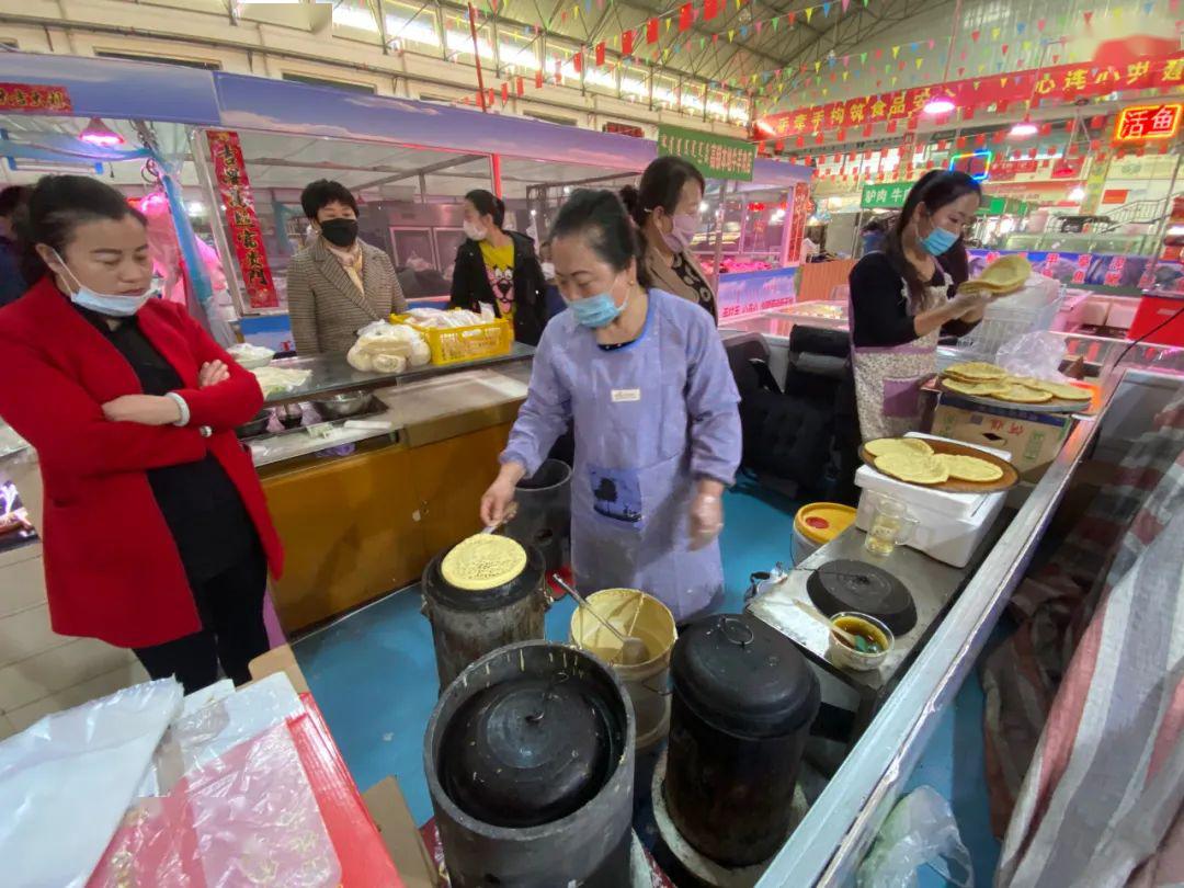 本土清明节在准格尔旗你一定要吃一张现摊米黄儿