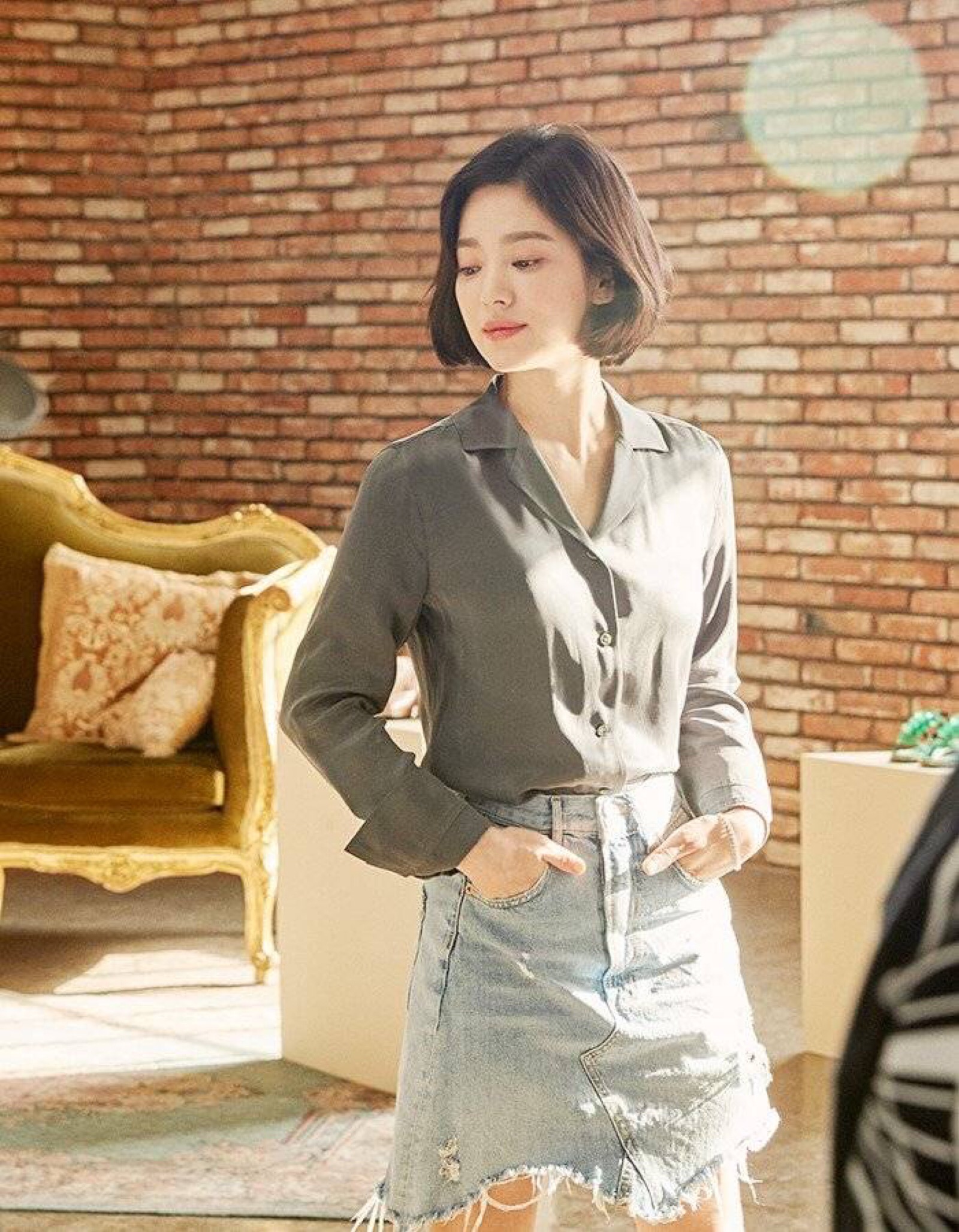 双宋离婚后宋慧乔井然有序忙工作宋仲基则疯狂买房