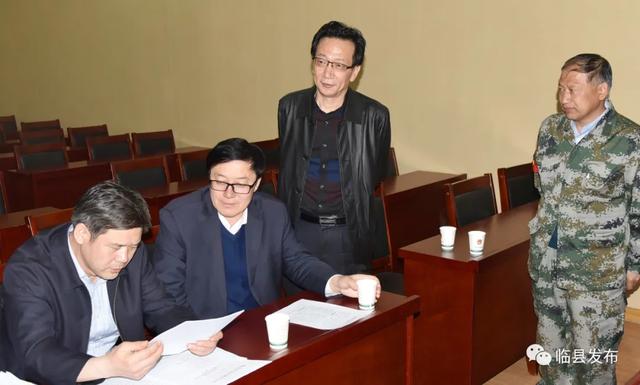 副县长李晓春,县农业农村局,林业局负责人等陪同.