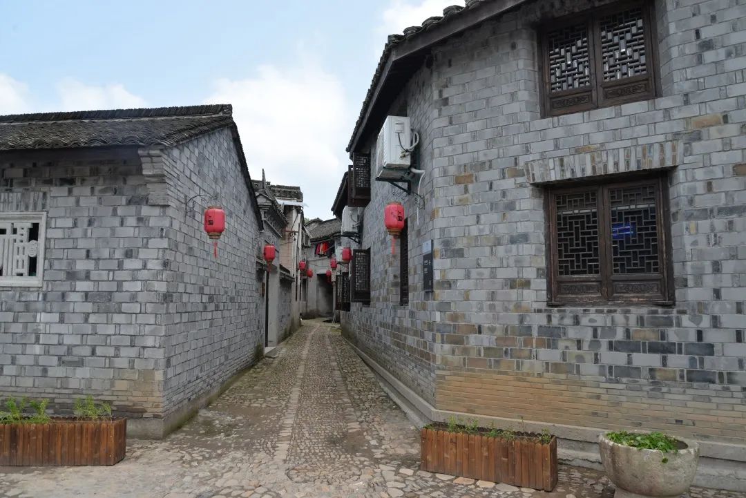 走出城市的喧嚣,品味时光的穿梭,一起来稽东感受时光小镇的无穷魅力吧