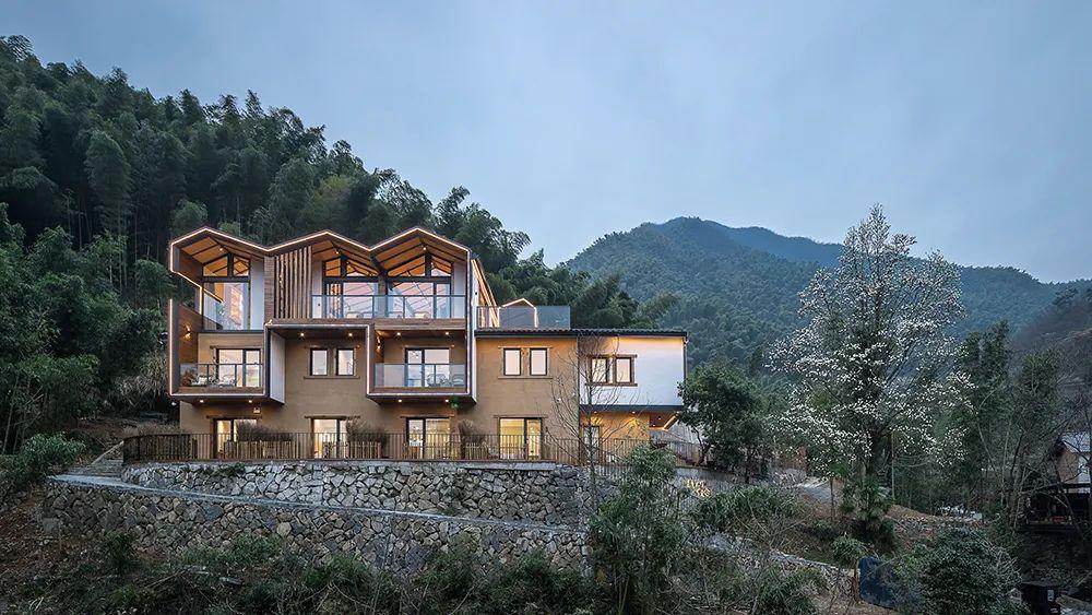 厉害了设计师把农村老宅改造成精品度假民宿太惊艳了