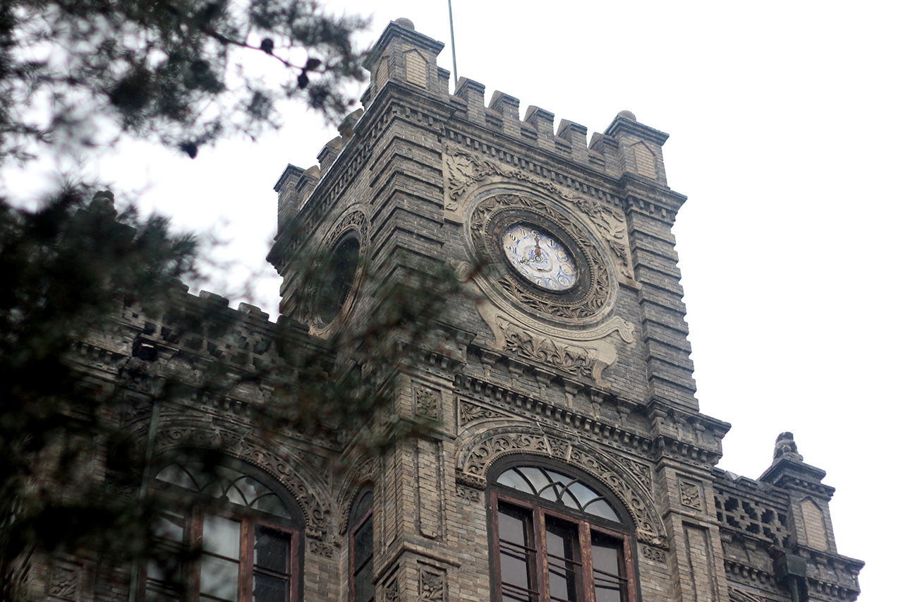 看完安家爱上老宅:北京段祺瑞王府雨中别有韵味