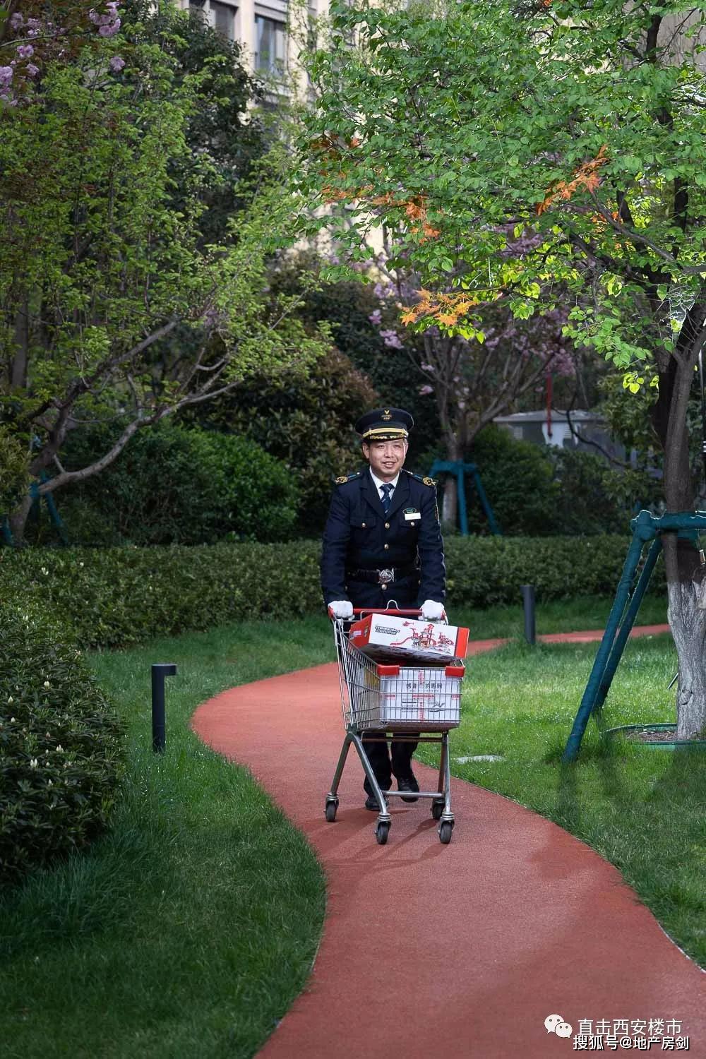 4年25盘,揭秘规模之外的融创西安_服务