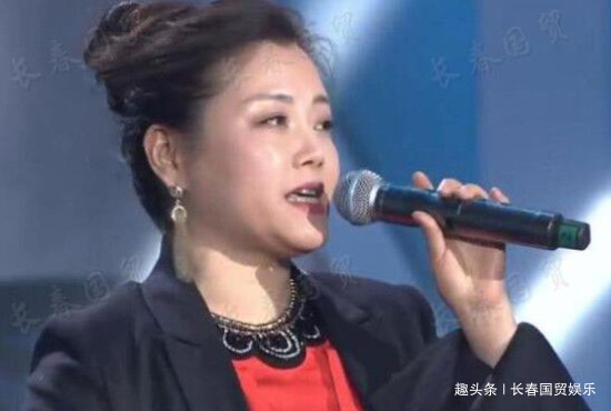 48岁歌手戴娆近照曝光当红隐退离别歌坛10年如今变成这样了