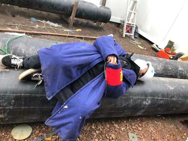 武汉火神山雷神山医院的建设者们应该被铭记