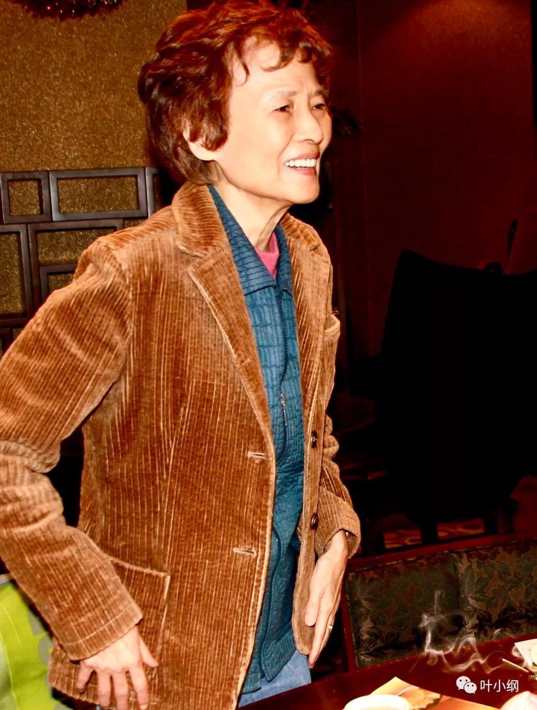 【往事】叶小纲:母亲的容颜