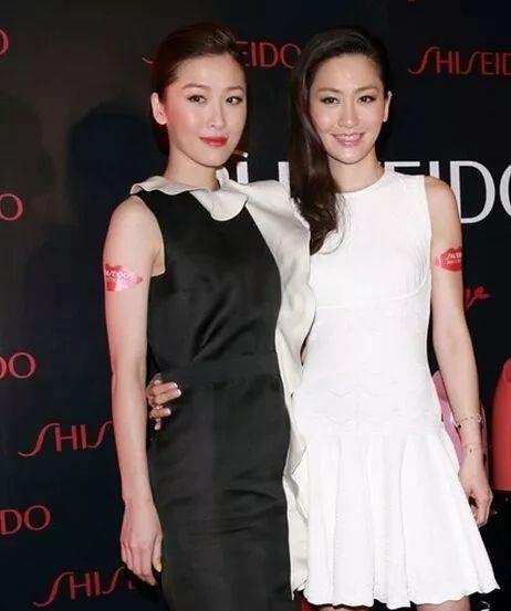 她坏毛病又犯了?男友离了婚才敢公布恋情_周丽淇