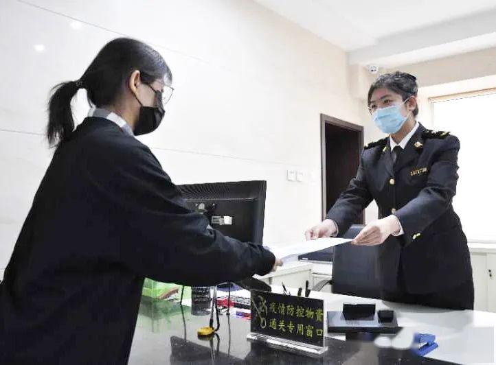 疫路向前是青春最美的模样