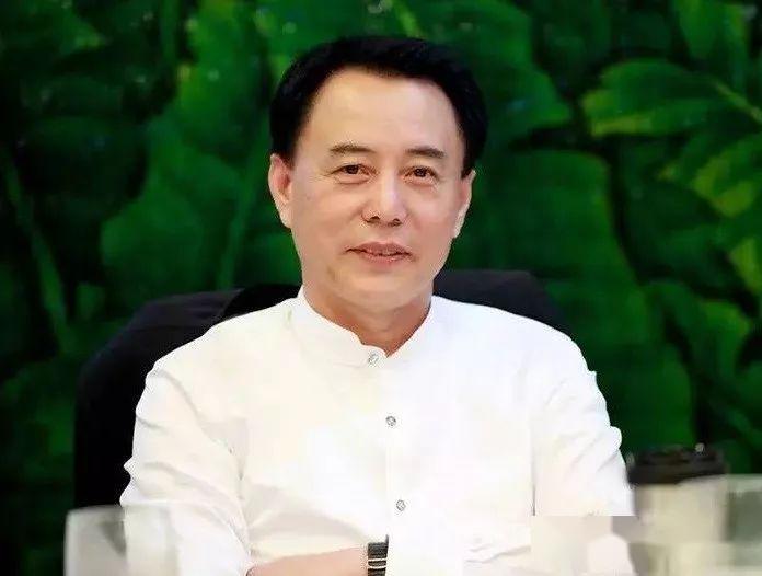 陈学忠,出身中医世家,现任北京王家太医院院长,中医主任医师;中国人民