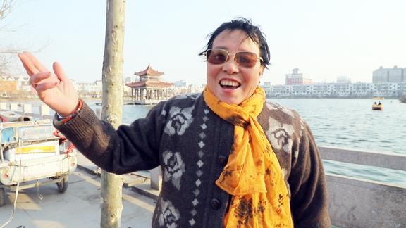 山东曹县戏迷刘大妈清唱豫剧铡美案选段人称南湖女老包