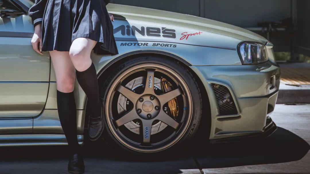 我们每天更新好看的壁纸每日推送各类汽车福利,动态gif,性感车模美女