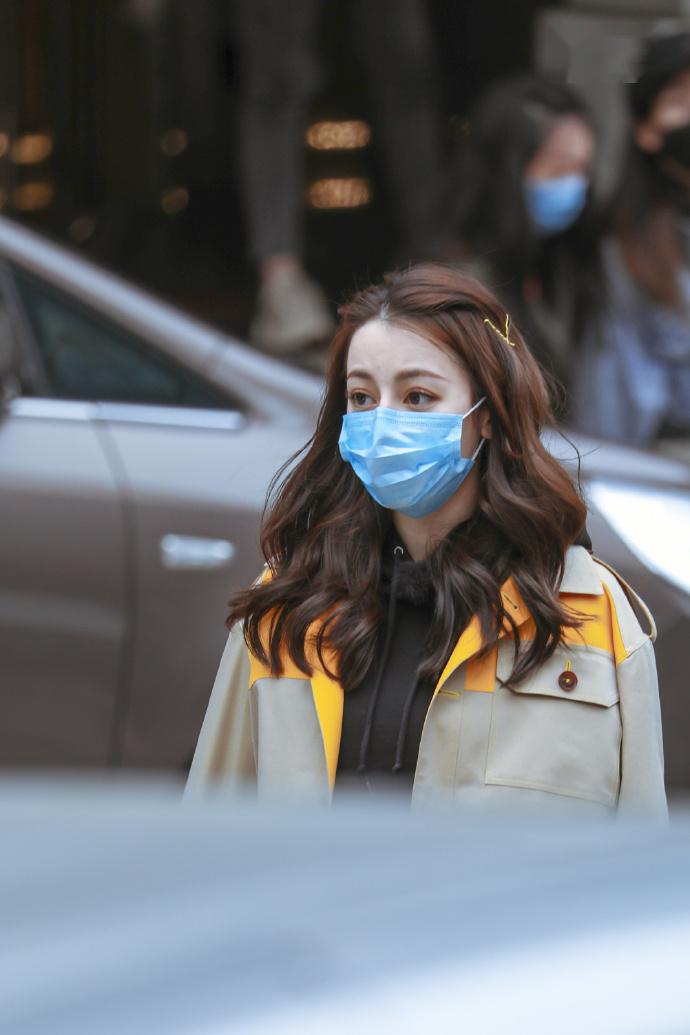 热巴极限挑战路透照来啦16岁少女迪可爱上线