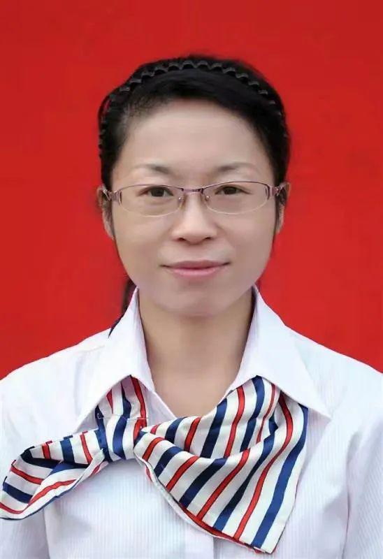 作者简介张会芳,中小学美术一级教师,现担任新郑市外国语小学三年级