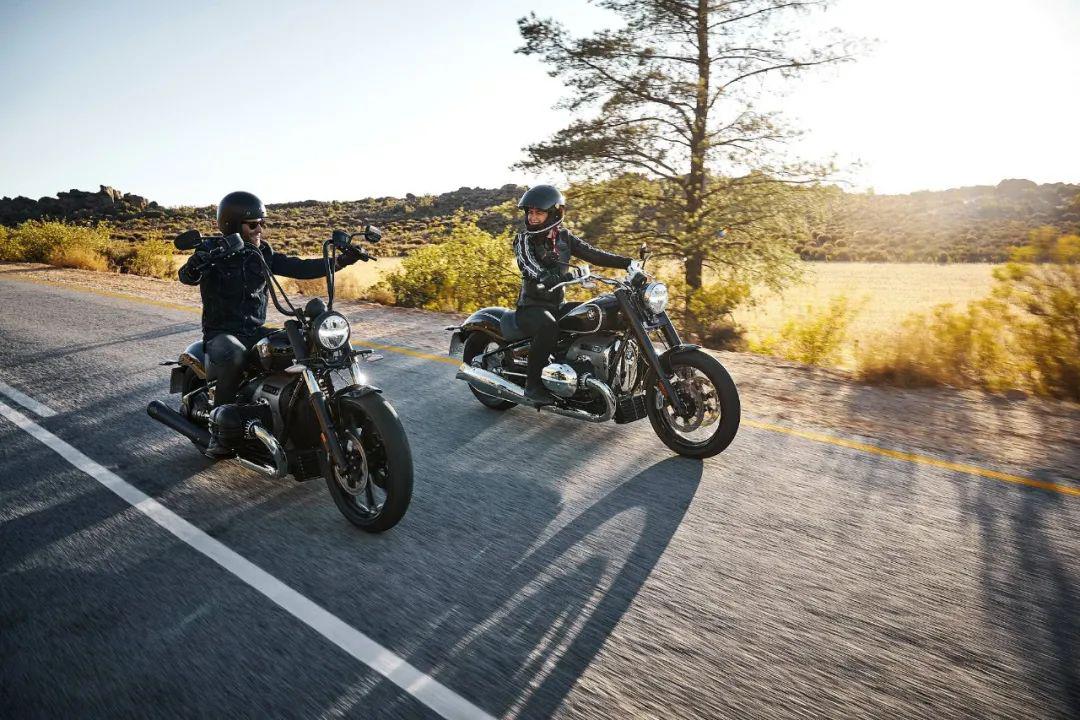 宝马摩托重型巡航车r18不同风格的直接定制