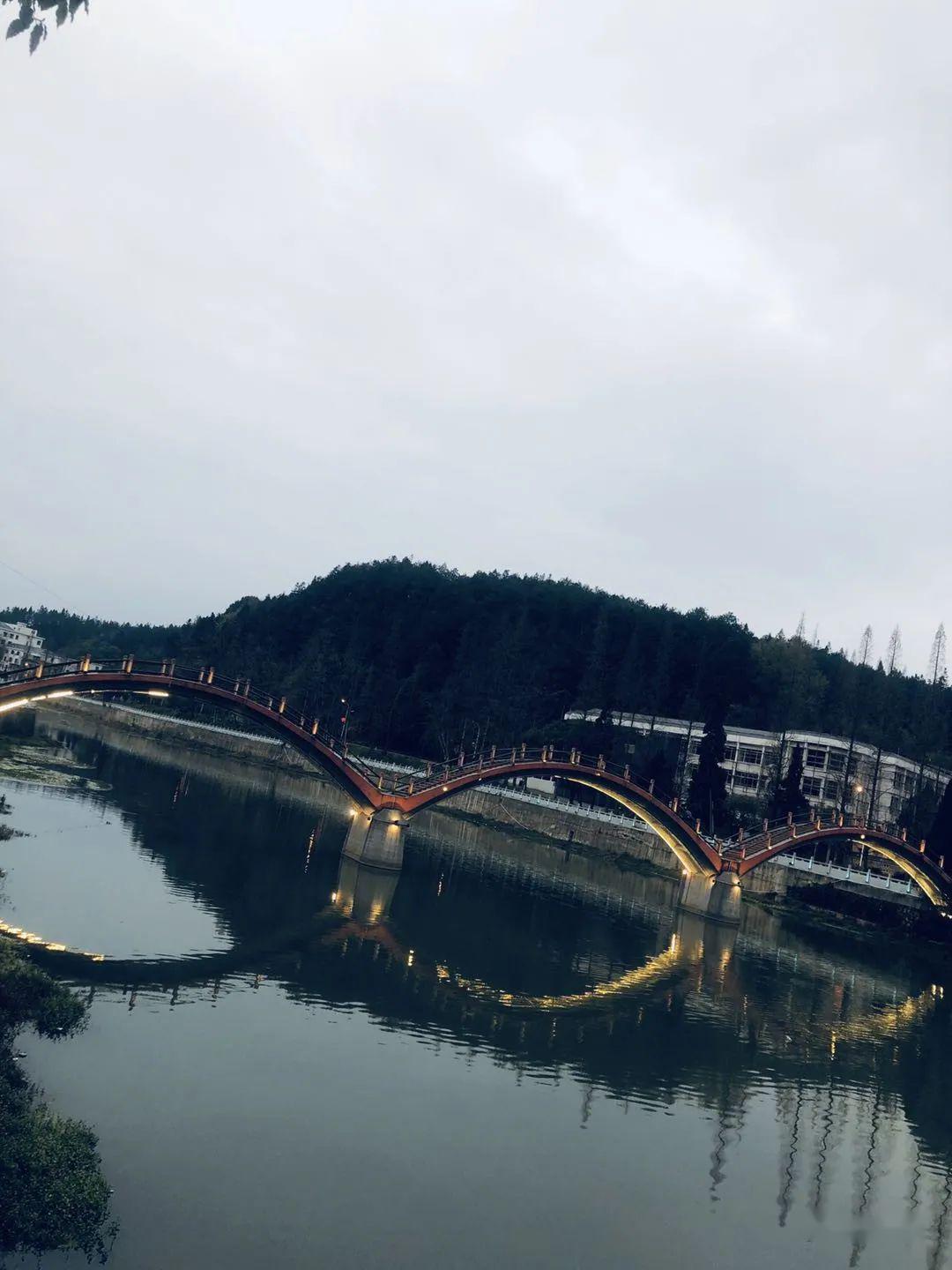 刘飞龙市最美是故乡