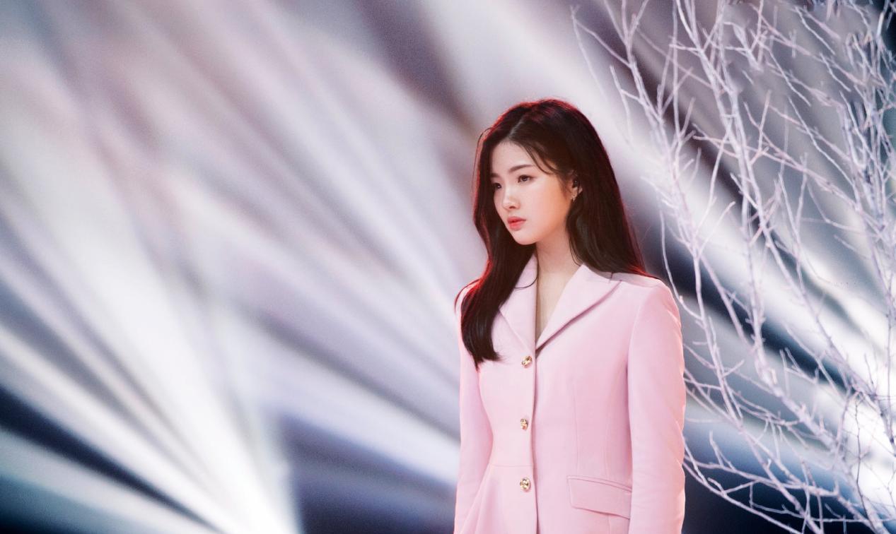 消息登上韩网naver实时搜索界面的青你2训练生林韦希