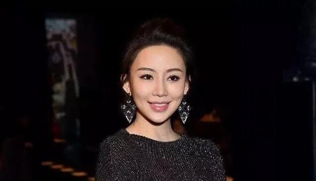 九球天后潘曉婷39歲身價8億顏值仍在線渴望早日結婚