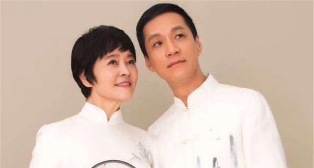 57岁冯远征的爱妻,比其大三岁不算,还是大家认识的演员_梁丹妮